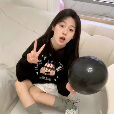 照片里的伴娘